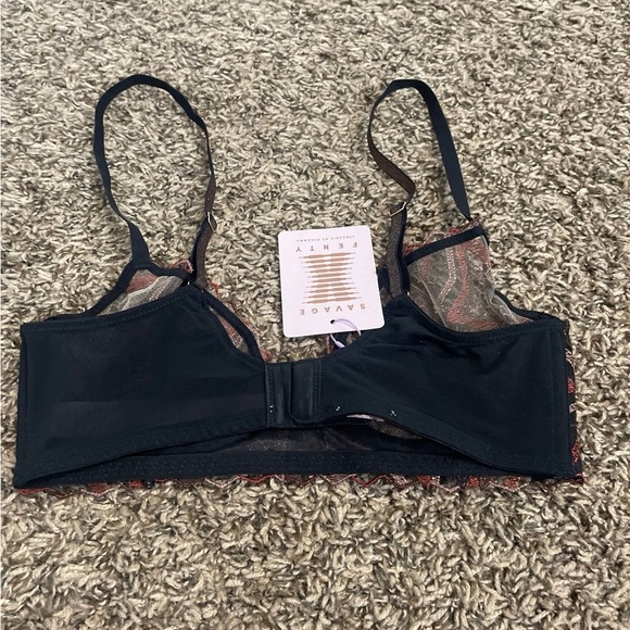 Savage Fenty NWT star print unlined demi bra size 32C - Picture 3 of 3